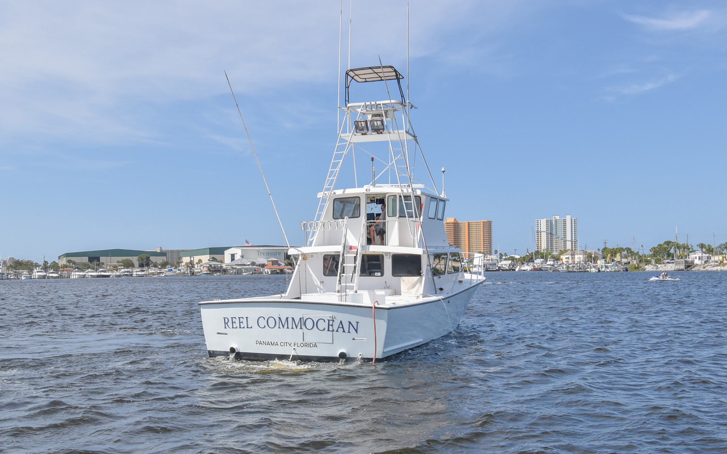 Reel Commocean sportfishing charter boat